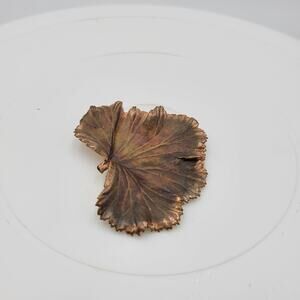 Vintage Textured Copper Maple Tree Leaf Brooch/Pin Fall Fashion